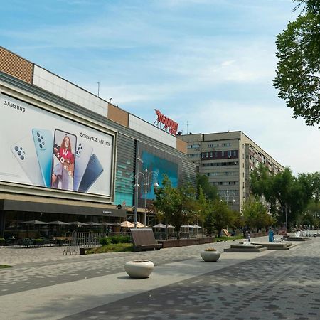 Nadezhda Apartments On Zhibek Zholy Avenue 33 الماتي المظهر الخارجي الصورة